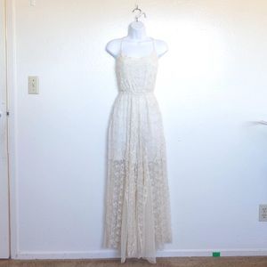 🎉4 for $10🎉 AnF - Cream Lace Maxi Dress Size XS